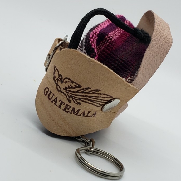 Guatemalan Backpack Keychain - Picture 2 of 2